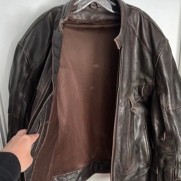 Men's Brown Leather Jacket - Picture 6 of 6